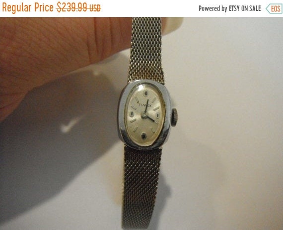 75% Off Sale- 1972 Ladies Timex 17 Jewels Mechanic