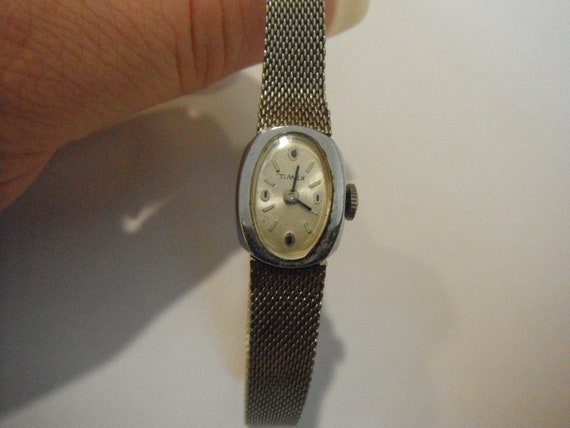 1972 Ladies Timex 17 Jewels Mechanical Watch- Mot… - image 1