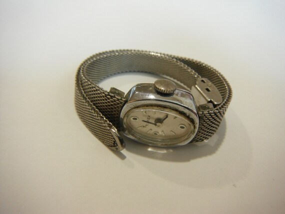 1972 Ladies Timex 17 Jewels Mechanical Watch- Mot… - image 7