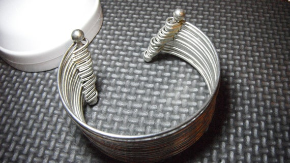 Open Cuff Silver Plate Loose  Wire Bracelet - image 6