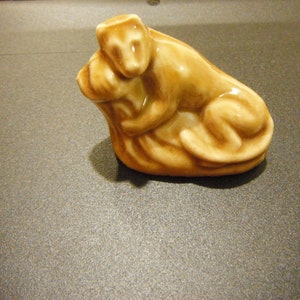 Tan Lioness Red Rose Tea English Wade Animal Character, Porcelain Animal Miniature Figure