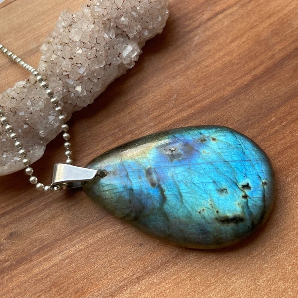 Labradorite pendant in stainless steel, "My precious"