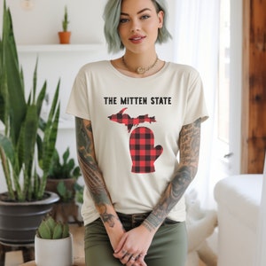 -shirt Michigan, l'état des mitaines | T-shirt confortable rétro à carreaux michigander | T-shirt de carte d'état du Michigan | Des vêtements pour les amoureux du Michigan