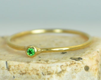 Tiny CZ Emerald Ring,Soild 14k Gold Emerald Stacking Ring, Green Emerald Ring, Emerald Mothers Ring, May Birthstone, Emerald Ring,Solid Gold