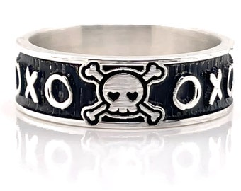 XOXO Skull Ring, Sterling Silver, Love Hurts Band, Emo Jewelry, Goth Ring, Alternative Wedding Ring, Punk Ring, Festival, Love and Death