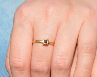 Square Garnet Ring, Garnet Solitaire, Gold Filled Garnet Ring, January Birthstone Ring, Square Stone Mothers Ring, Square Stone Ring