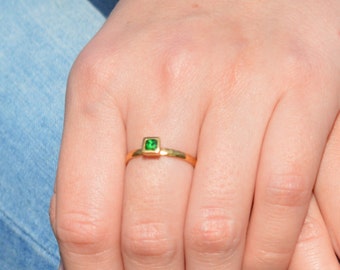 Square Emerald Ring, Gold Filled Emerald Ring, Mays  Birthstone, Square Stone Mothers Ring, Square Stone Ring, Gold Emerald Ring