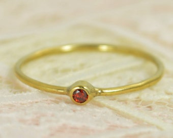 Tiny Garnet Ring Set, Solid 14k Gold Wedding Set, Garnet Stacking Ring, Solid Gold Garnet Ring, Garnet engagement Ring, January Birthstone