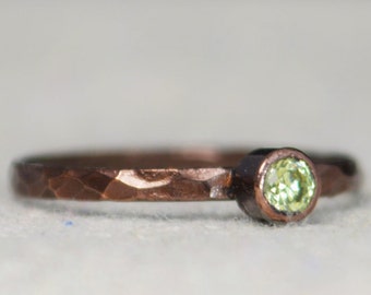 Bronze Copper Peridot Ring, Classic Size, Stackable Rings, Mother's Ring, August Birthstone, Copper Jewelry, Solitaire, Pure Copper, Band