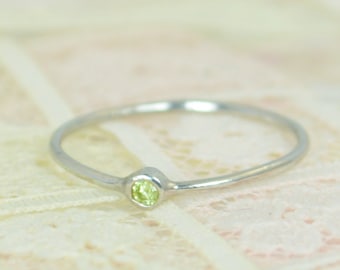 Tiny Peridot Ring Set, Solid White Gold Wedding Set, Stacking Ring, White Gold Peridot Ring, August Birthstone, Bridal Set, Gold Peridot