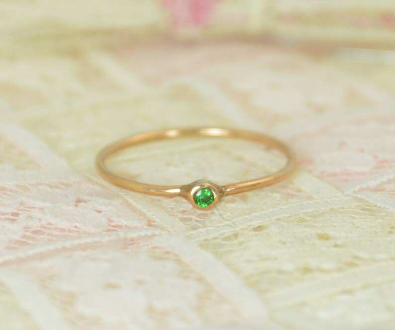 Tiny Emerald Ring Set, Solid 14k Rose Gold Wedding Set, Stacking Ring, Solid Gold Emerald Ring, May Birthstone, Bridal Set, Emerald Ring image 2