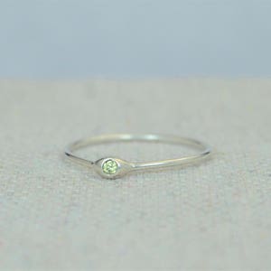 Dainty Silver Peridot Mothers Ring,Peridot Birthstone, Tiny Peridot Ring, Dew Drop Ring, Sterling Silver, Stacking Ring,August Birthday Gift image 2