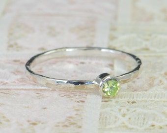 Peridot Engagement Ring, Sterling Silver, Peridot Wedding Ring Set, Rustic Wedding Ring Set, August  Birthstone, Sterling Silver Ring