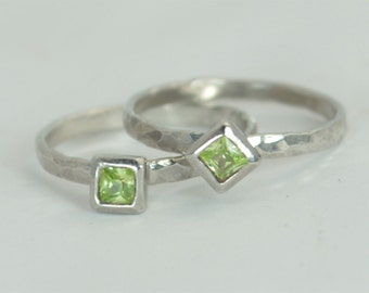 Square Peridot Ring, Peridot White Gold Ring, August's Birthstone Ring, Square Stone Mothers Ring, Square Stone Ring, Peridot Ring