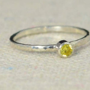 Classic Sterling Silver Topaz Ring, 3mm Silver solitaire, Yellow Ring, Silver jewelry, November Birthstone, Mothers Ring, Silver band 画像 1