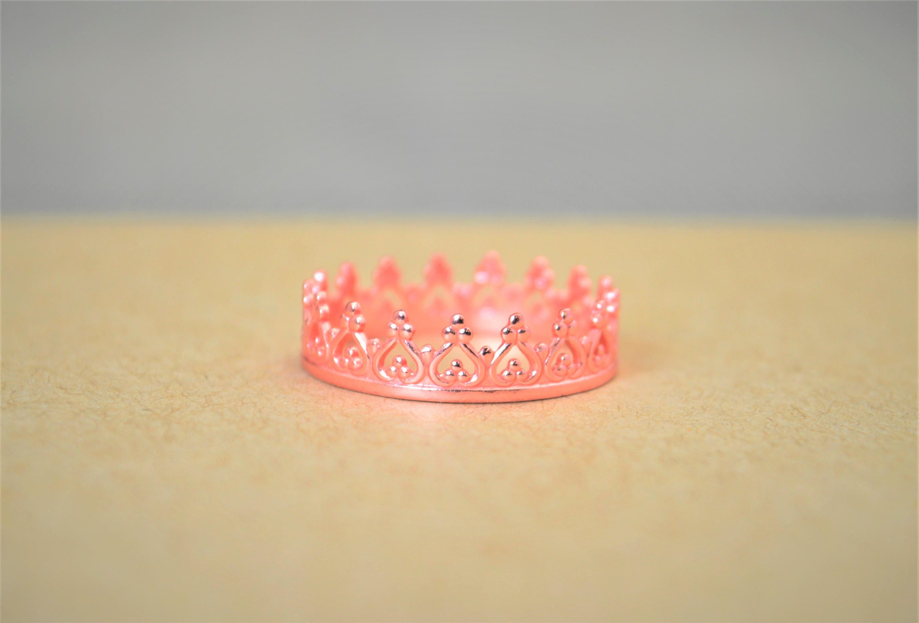 Pink crown ring deals