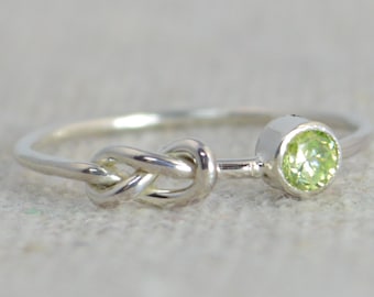 Peridot Infinity Ring, Sterling Silver Stackable Rings, Mother's Ring, August Birthstone Ring, Infinity Ring, Silver Peridot Ring