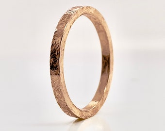 2mm flacher Rohseide Rosegoldring 10k, 14k oder 18k, solides Gold, Rosegoldband, quadratischer Rosegoldring, minimaler Ehering