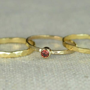 Solid 14k Gold Classic Garnet Ring,Gold Solitaire, Solitaire Ring, Solid Gold, January Birthstone, Mothers Ring, Solid Gold Band, Gold Ring image 3