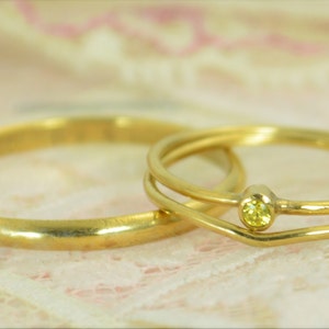 Tiny Citrine Ring Set, Solid 14k Gold Wedding Set, Stacking Ring, Solid 14k Gold Citrine Ring, November Birthstone, Bridal Set, Topaz Ring image 3