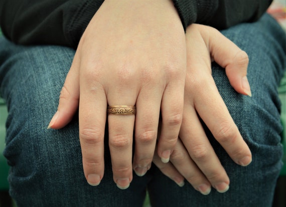 Japanese wedding deals ring finger