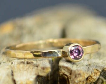 Classic 14k Gold Alexandrite Ring, 3mm gold solitaire, solitaire ring, real gold, June Birthstone, Mothers RIng, Solid gold band, gold