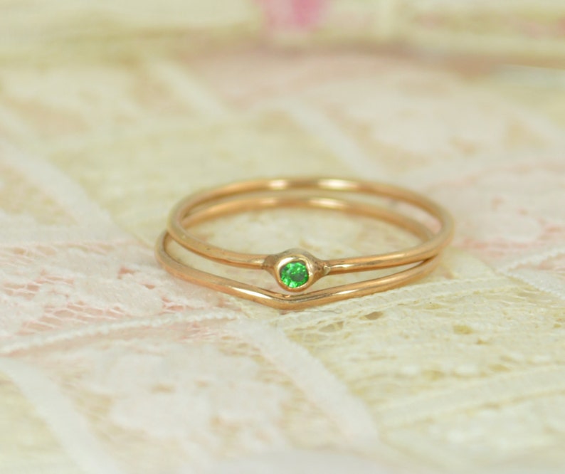 Tiny Emerald Ring Set, Solid 14k Rose Gold Wedding Set, Stacking Ring, Solid Gold Emerald Ring, May Birthstone, Bridal Set, Emerald Ring image 3