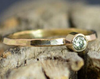 Classic Solid 14k Gold Peridot Ring, 3mm gold solitaire, solitaire ring, real gold, August Birthstone, Mothers RIng, Solid gold band, gold