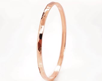 Thin Rose Gold Stacking Ring in Solid 10k,14k, or 18k, Hammered 1mm Wedding Band, Faceted Shiny Finish, Ideal Gift for Wife
