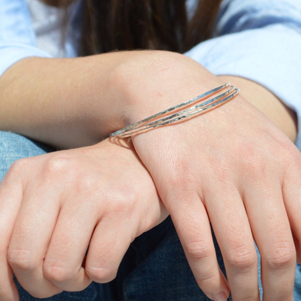 Thin Silver Bangle, Hammered Bangle, Thin Bangle, Stacking Bangles, Sterling Silver Bangle, silver bracelet, stacking bangle, silver bangle