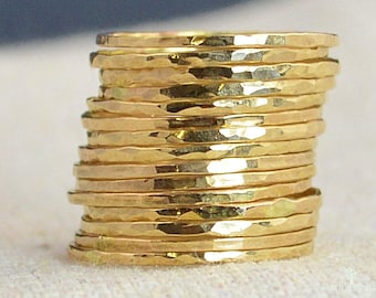 Set van 15 superdunne 14k gouden stapelbare ringen, 14k goud gevuld, stapelringen, eenvoudige gouden ring, gehamerde gouden ringen, sierlijke gouden ring