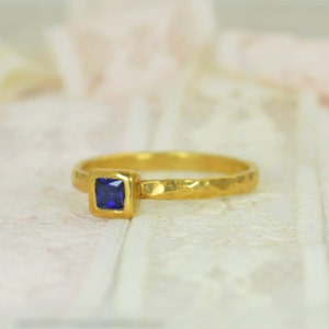 Square Sapphire Engagement Ring, Gold Filled, Sapphire Wedding Ring Set, Rustic Wedding Ring Set, September Birthstone, 14k Gold Filled image 2