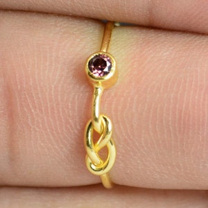 14k Gold Alexandrite Infinity Ring, 14k Gold Ring, Stackable Rings, Mother's Ring, June Birthstone Ring, Gold Infinity Ring, Gold Knot Ring image 2