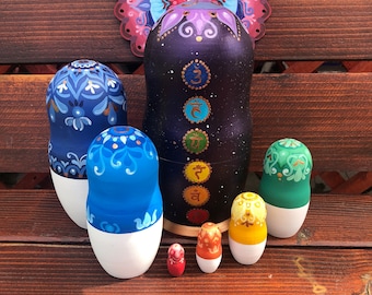 7 chakras rainbow nesting dolls set