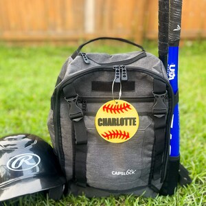 Softball /Baseball Taschenanhänger, wasserabweisender Tag, Sport-Taschenanhänger, Baseball-Taschenanhänger, Softball-Taschenanhänger, baumeln Charme-Anhänger