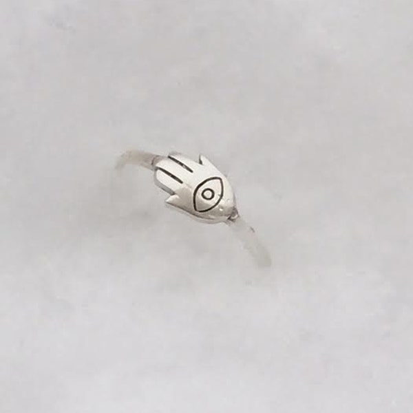 Hamsa Hand Ring, Evil Eye Ring, Hand of Fatima Ring, Evil Eye Ring, Eye of Horus Ring, Silver Ring, Silver Hamsa Ring, Minimalist Ring,