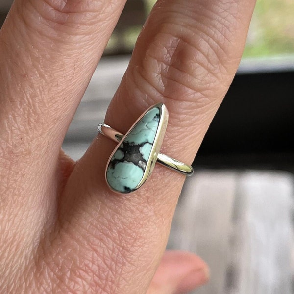 Minimalist teardrop turquoise and sterling silver ring