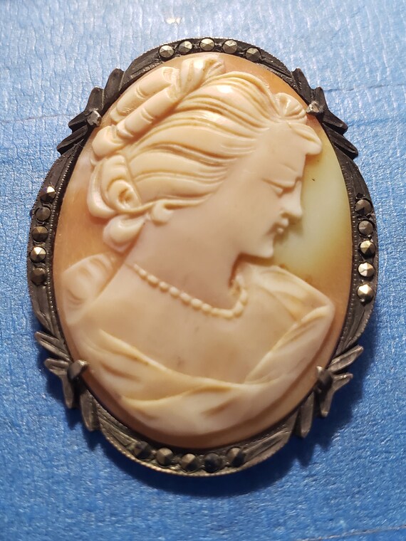 Antique Vintage Victorian Cameo With Silver Frame 