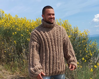 3 kg. Oversized Wool Sweater, Thick Hand Knitted Jumper, Cream Fisherman rib Sweater T785M