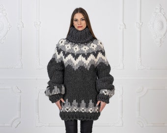 Icelandic sweater Unspun Icelandic wool Natural white and black Extra Soft Hand knitted Seamless Made to order