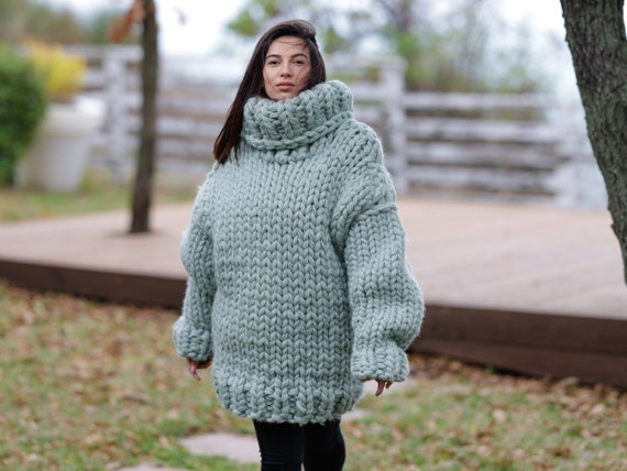 5 Kilograms Chunky Knit Wool Sweater, Greenish Gray Woolen Hand
