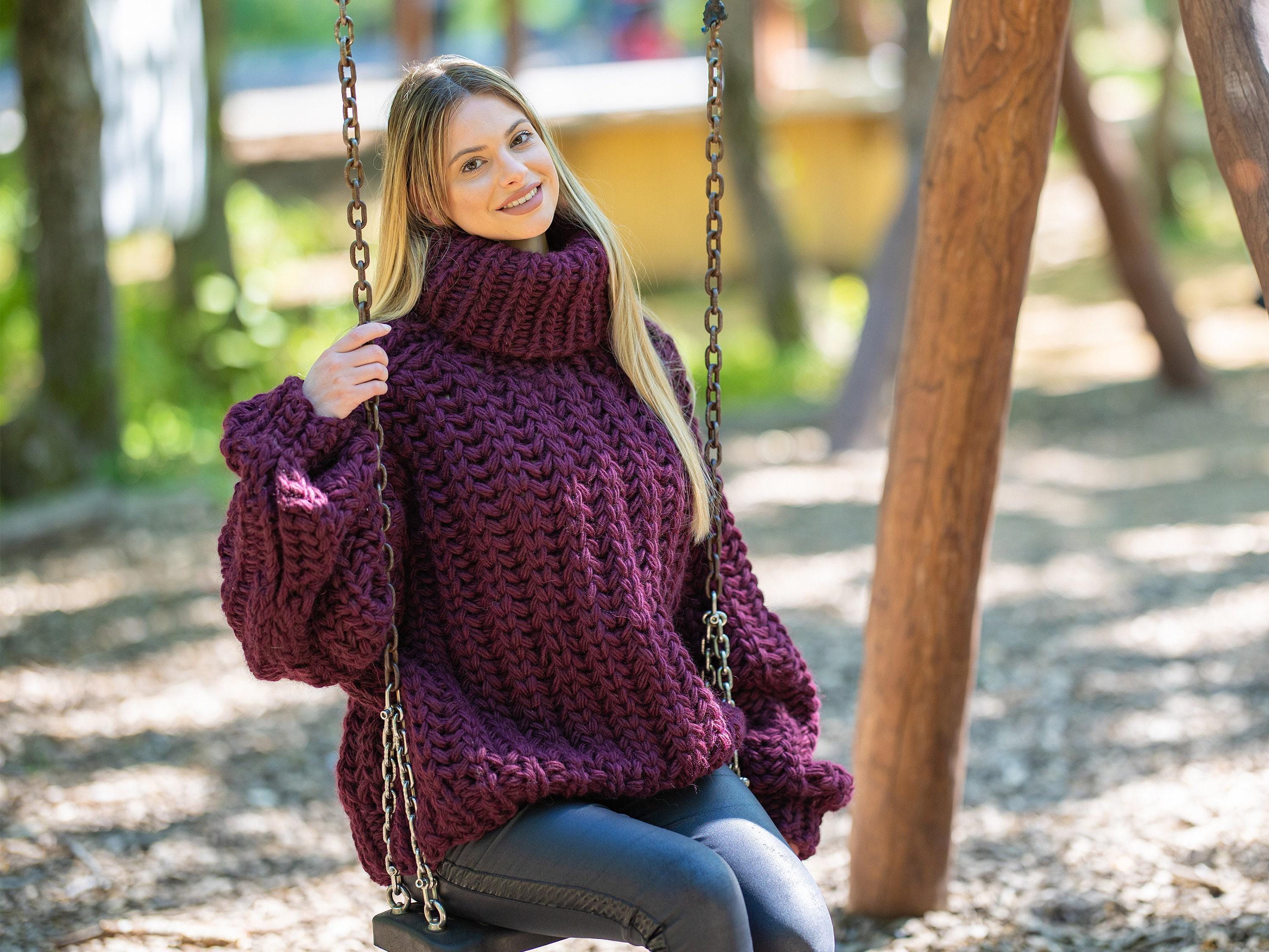 5-strand English Rib Wool Sweater – Hand-knitted Cozy Aubergine