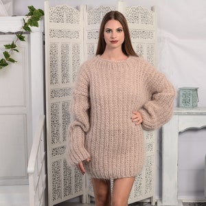 Suéter Mohair beige, suéter de cuello redondo suave, suéter Mohair para mujer, tirón de Mohair acanalado, suéter grueso de gran tamaño, suéter de punto a mano T795w