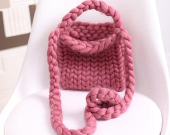 Chunky Merino Knit Crossbody Bag – Hand Knitted Unspun Wool Shoulder Bag T1855