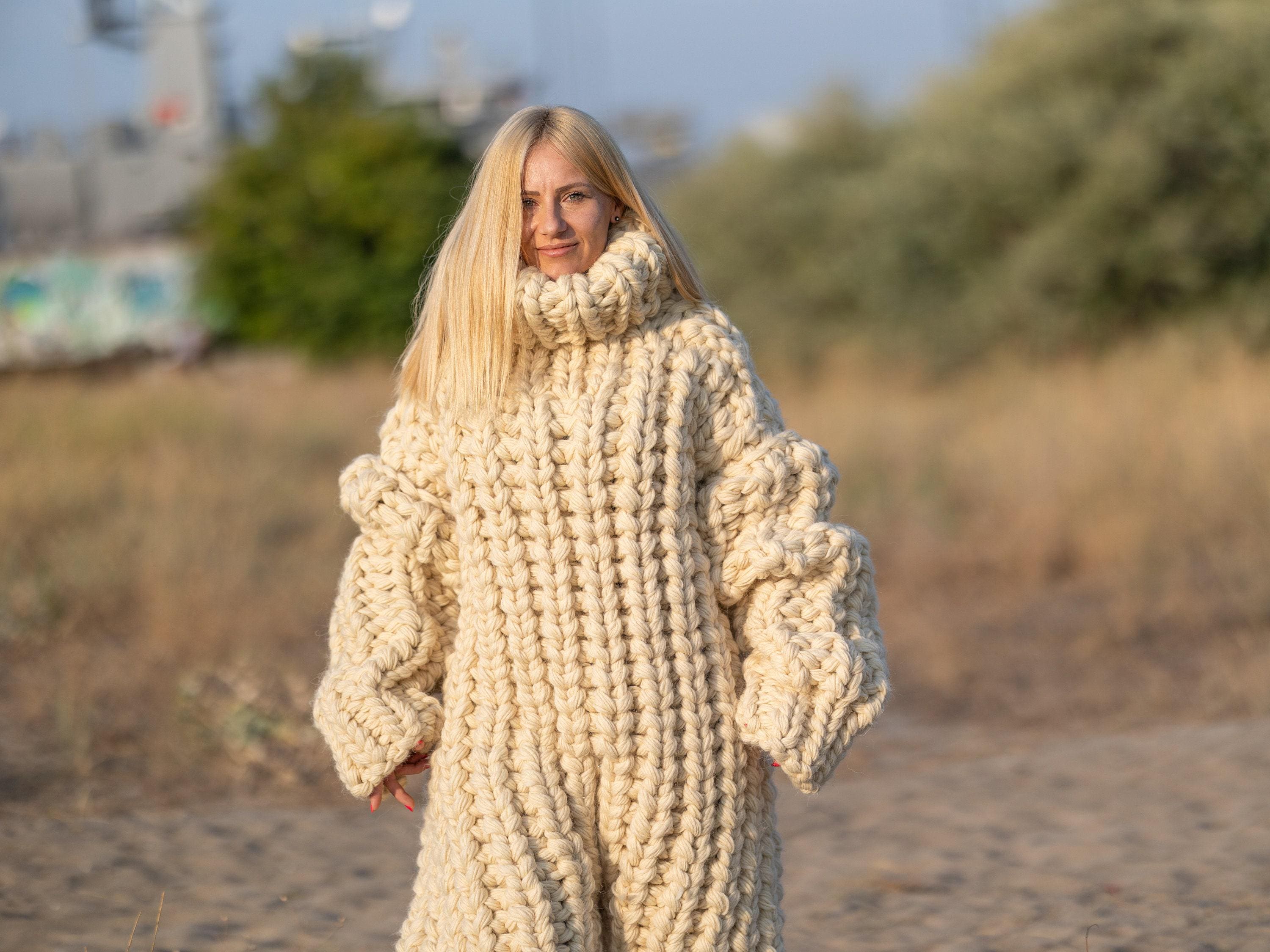 Hand-knitted Wool Catsuit – Chunky Knit Turtleneck Overall T1242