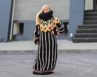 100% merino wool sweater dress with 50 cm Turtleneck , Extra Chunky and heavy knit maxi dress in black,  Super warm winter dress T1499