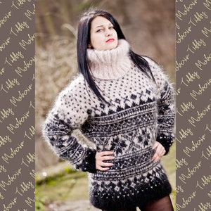 Norwegian Hand Knit Sweater T306