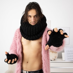 Hand Knit Wool Gloves, Woolen Fetish Mittens, Knitted Fingerless Gloves , Itchy Mittens, Handmade Mittens, Wool Winter Mittens T1346