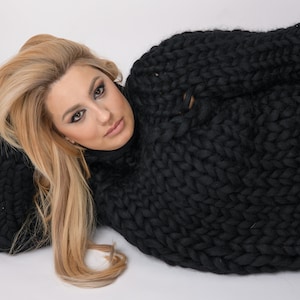 Black Merino Wool Sweater , Huge Super Chunky Knit Woolen Pullover, Marshmallow sweater, Giant knit sweater T1073