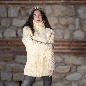 Cable knit 100 % wool sweater, Very Itchy Wool Sweater, Hand knitted  sweater T1417